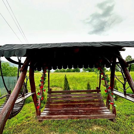 A-Frame Bucovina- Paradis Bucovinean Capu Cimpului Ngoại thất bức ảnh